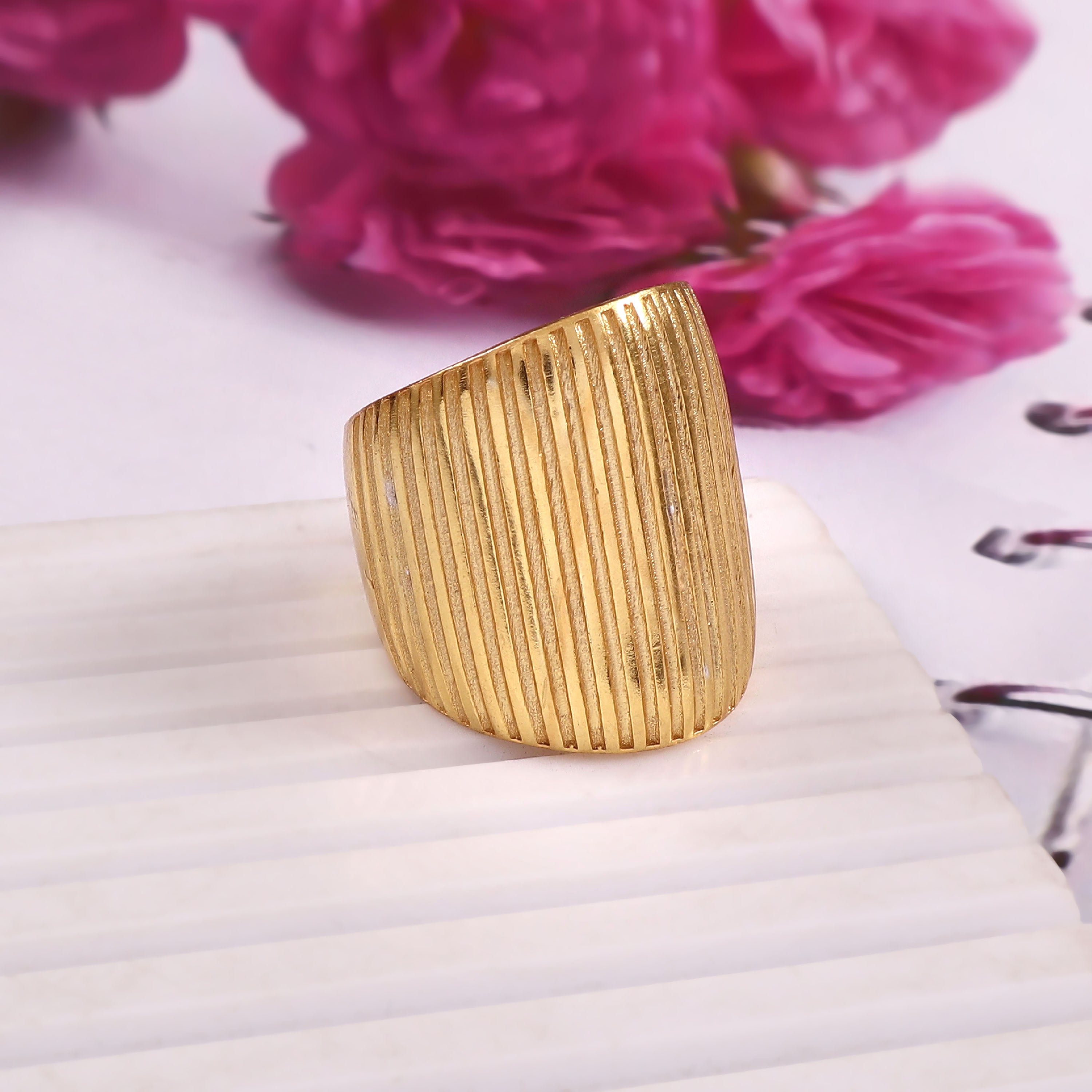 Olive Lux Ring