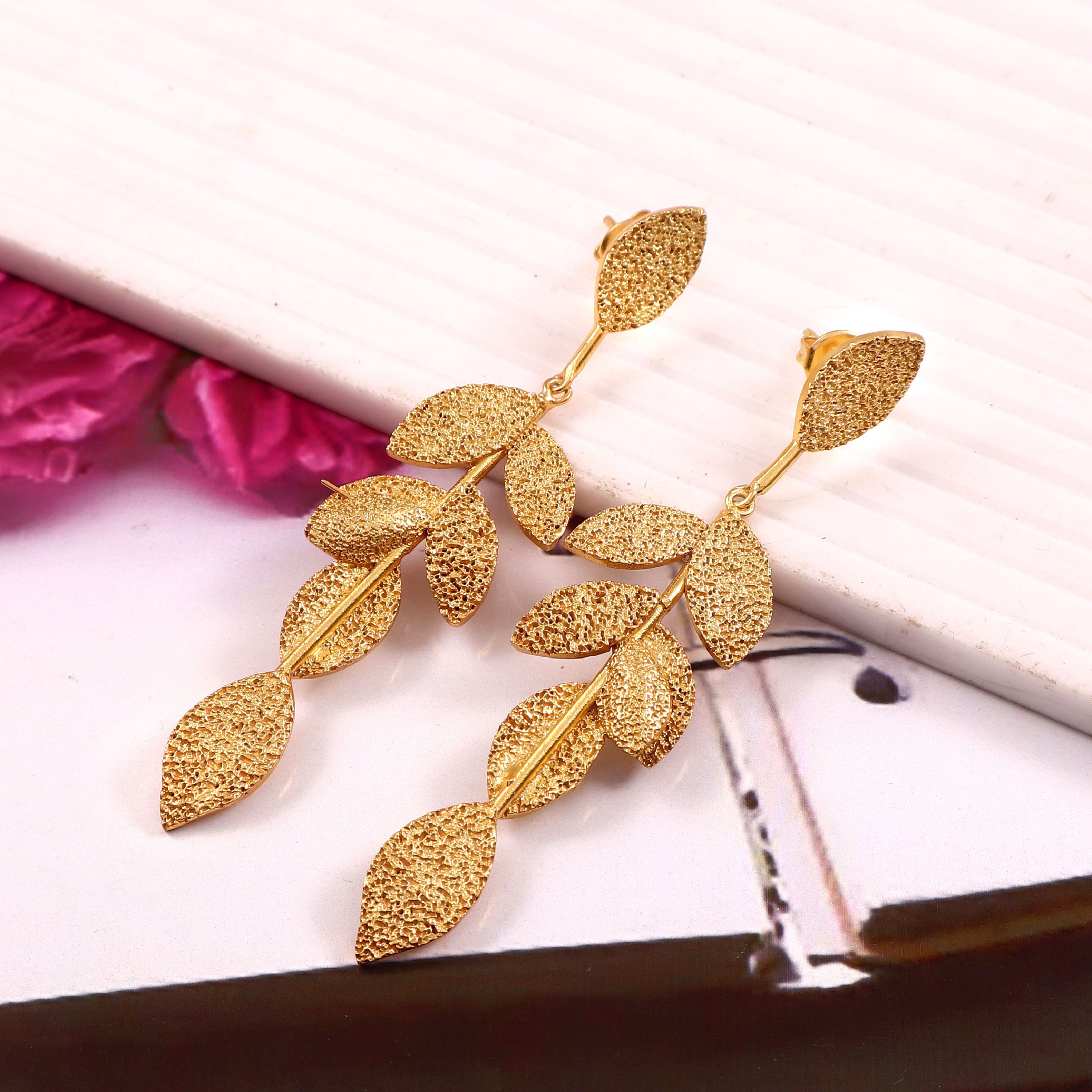 Shimmer Leaf Drops