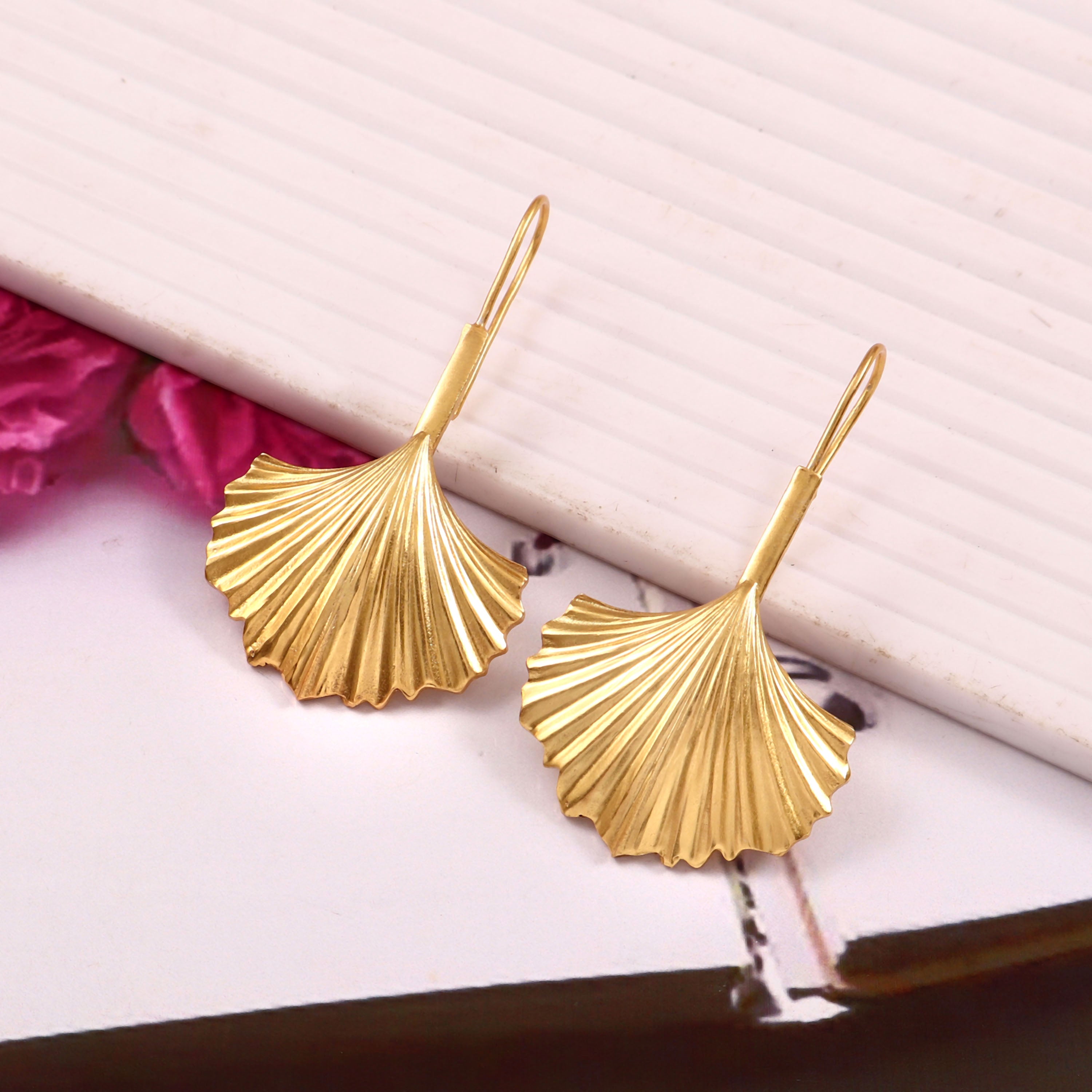Pleated Fan Drops