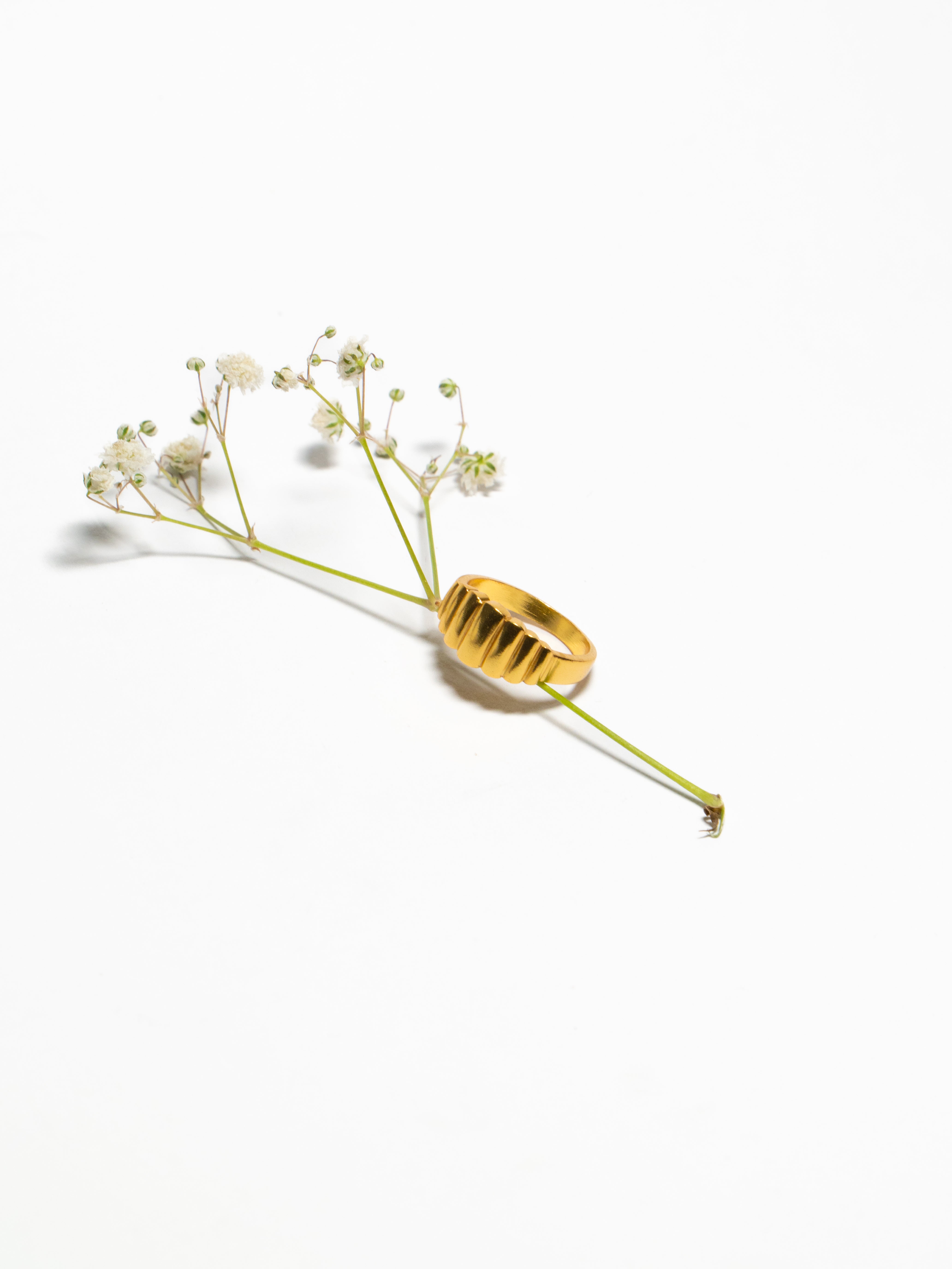 Curvy Blossom ring