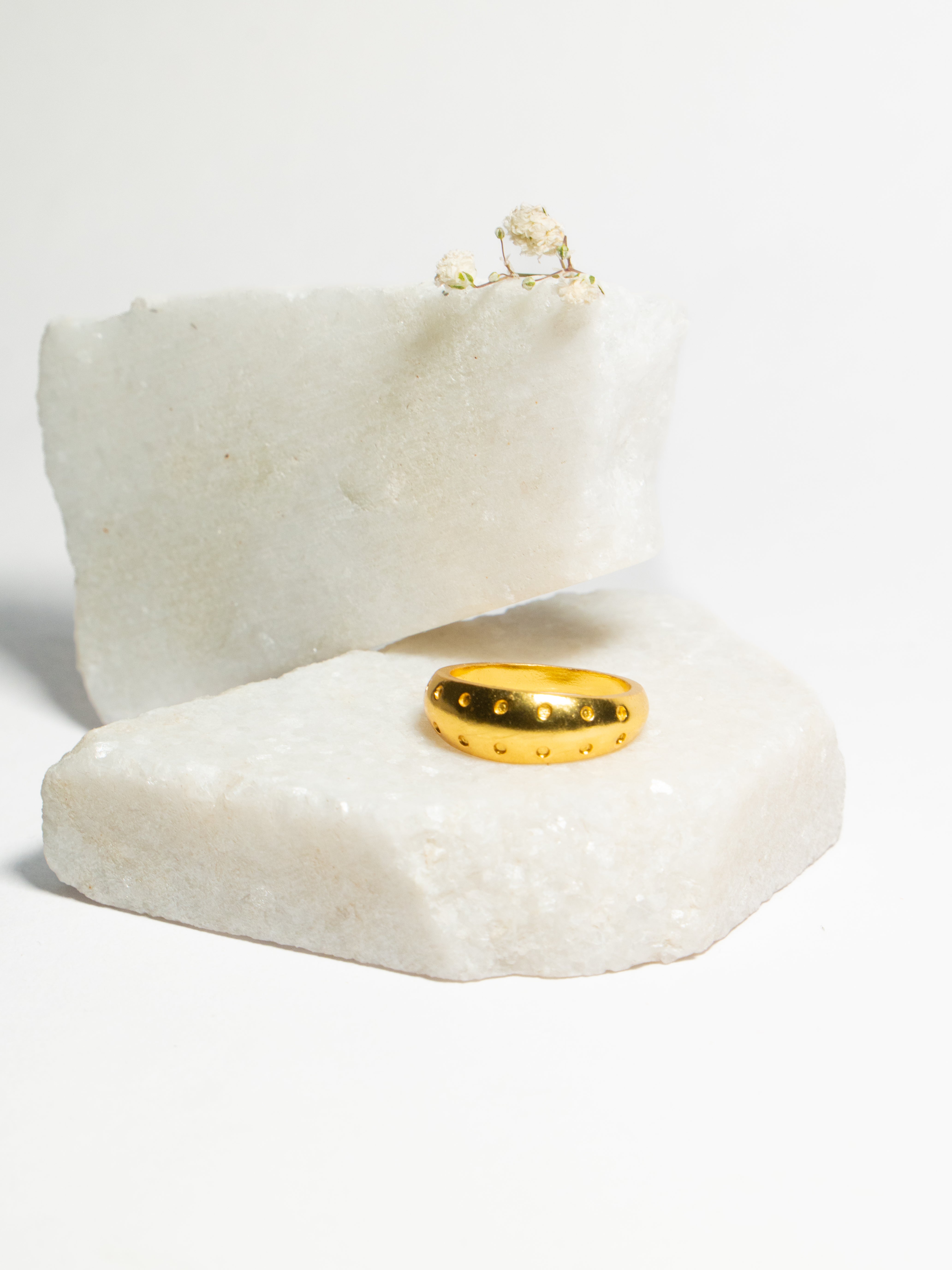 Dotted Mist Ring