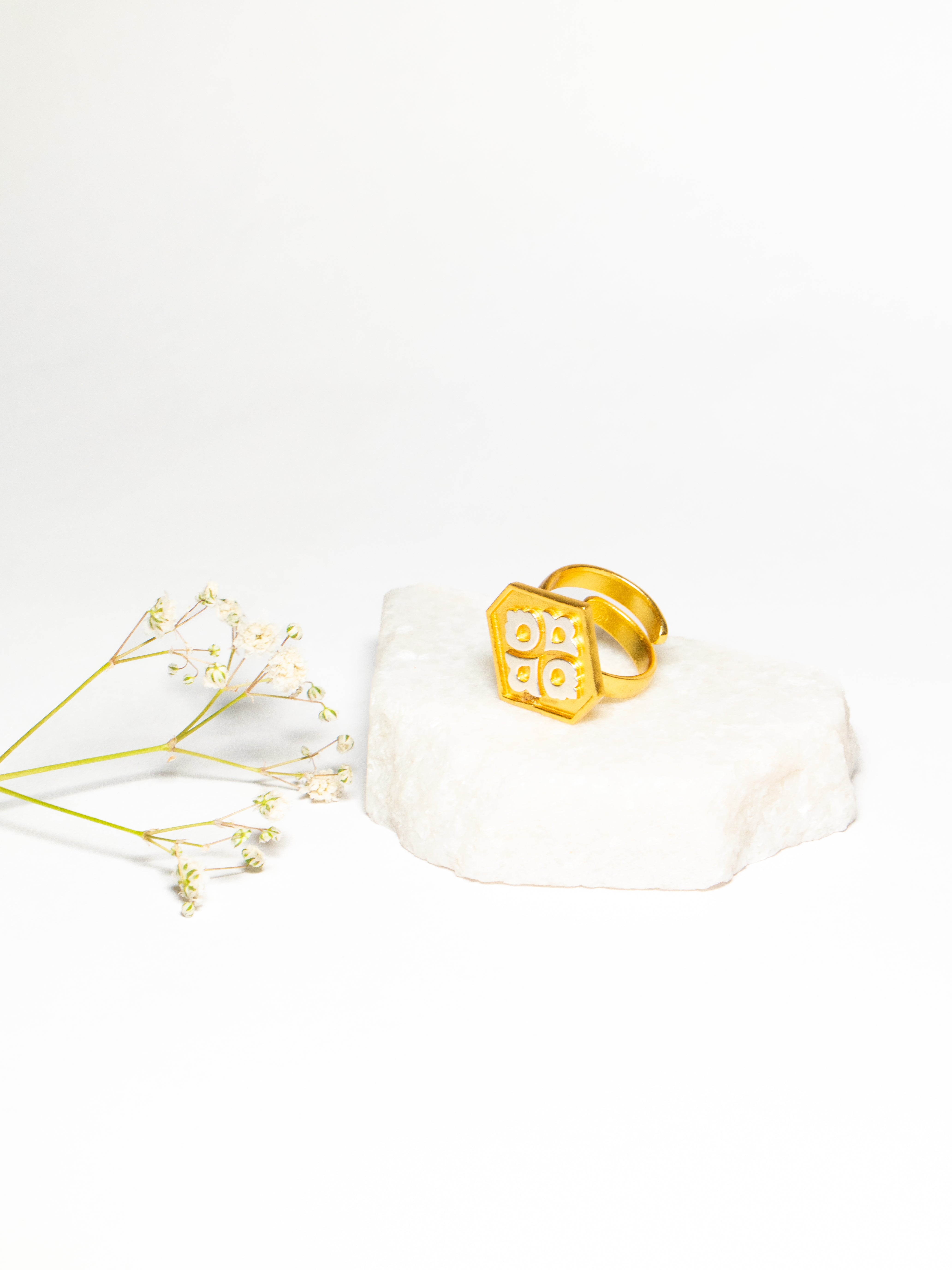 Axis Ring