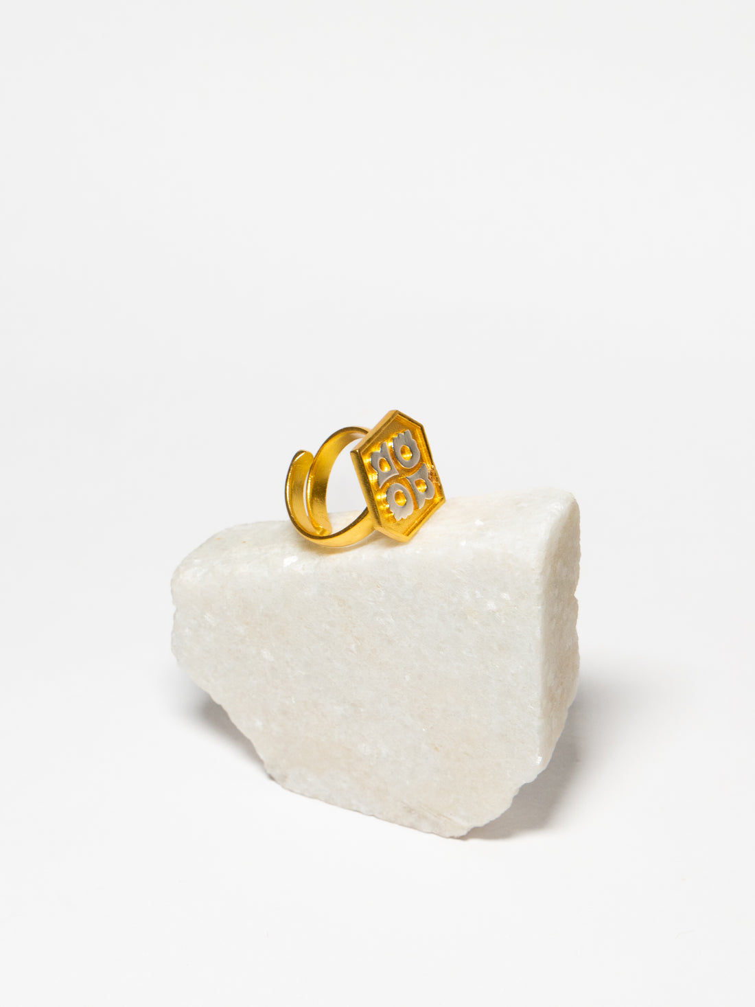 Axis Ring